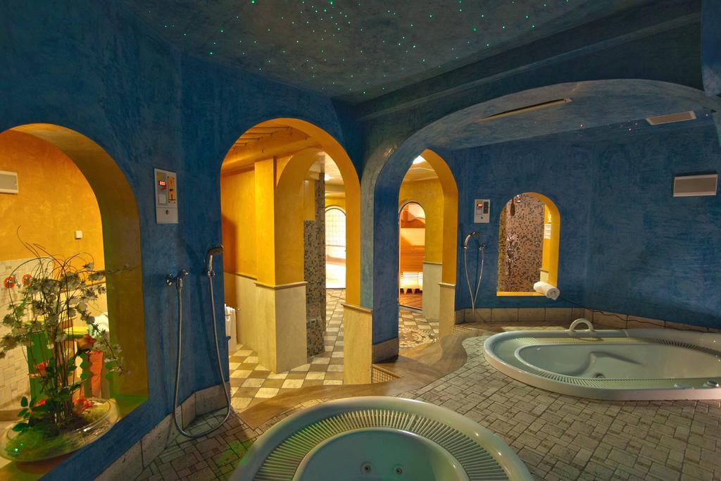 Bio Hotel Villa Cecilia Ливиньо Екстериор снимка